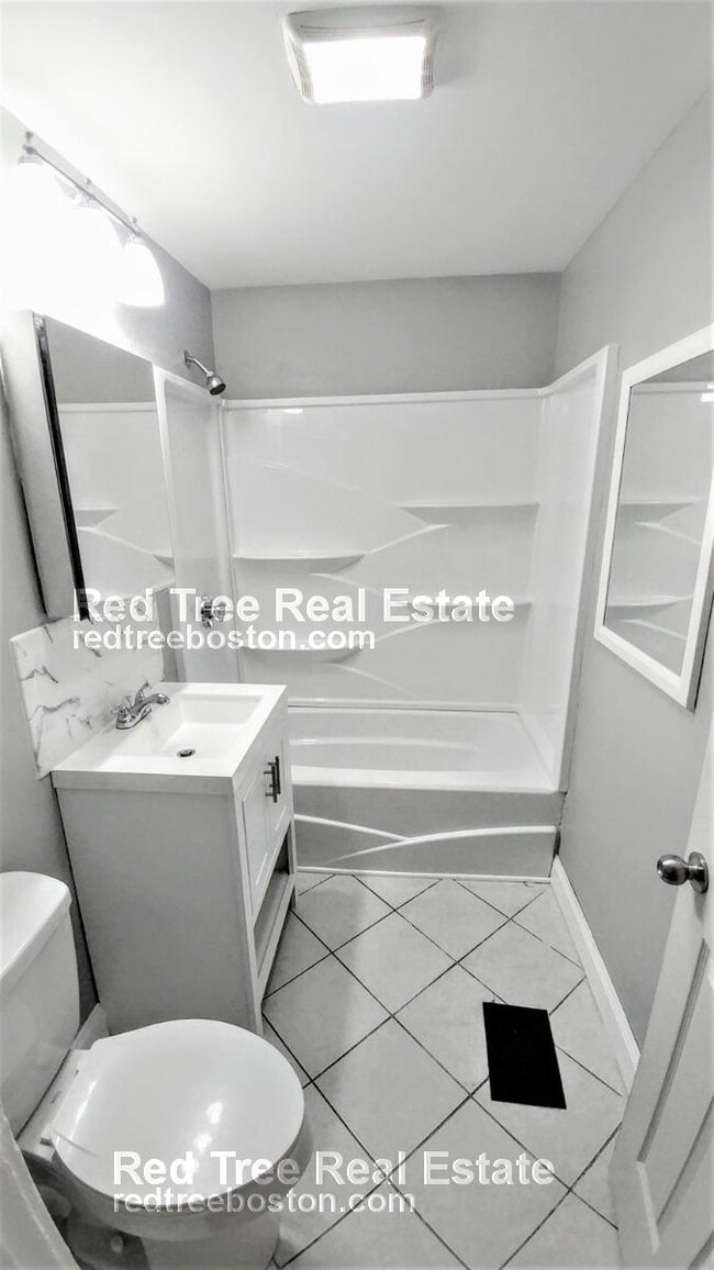 12 Dalrymple St, Unit 1 in Boston, MA - Building Photo - Building Photo