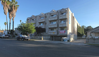 219 Avenue 51 in Los Angeles, CA - Building Photo