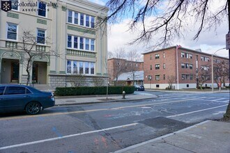 72 Egmont St in Brookline, MA - Building Photo - Building Photo