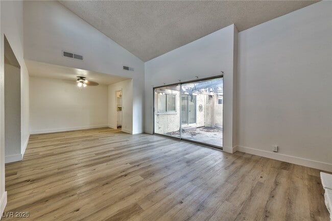 4308 E Gretna Green Ct in Las Vegas, NV - Building Photo - Building Photo