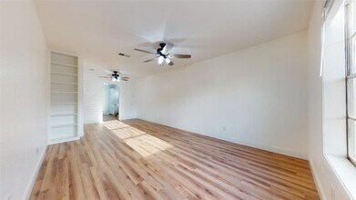 2347 Cornell Dr in College Station, TX - Building Photo - Building Photo