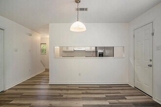 2621 Lee Ave in Fort Worth, TX - Foto de edificio - Building Photo