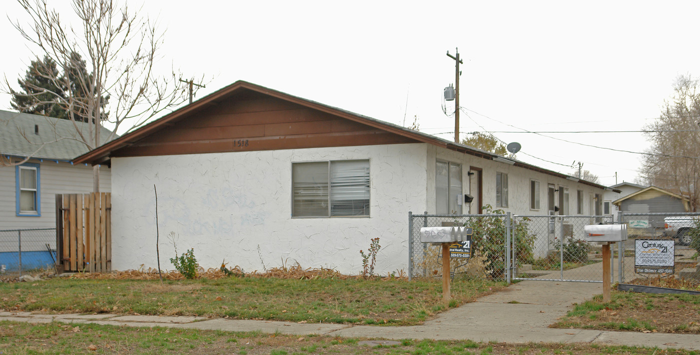 1518-1520 Roosevelt Ave in Yakima, WA - Building Photo