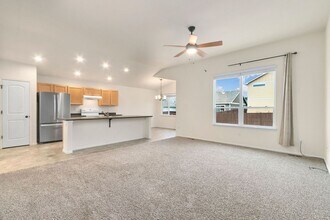 2110 Peach Blossom Dr in Windsor, CO - Building Photo - Building Photo