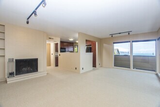 212 Richardson St in Sausalito, CA - Building Photo - Building Photo