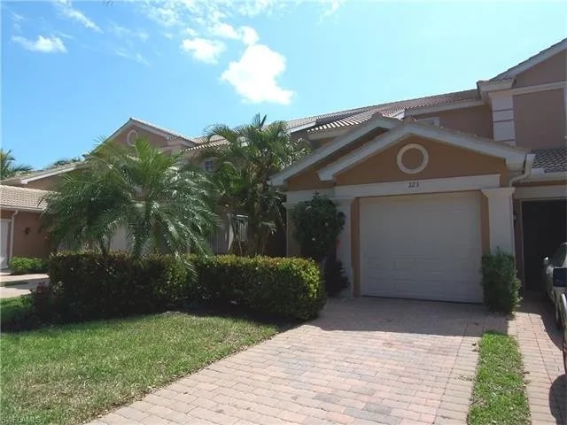 28105 Mandolin Ct in Bonita Springs, FL - Building Photo - Building Photo