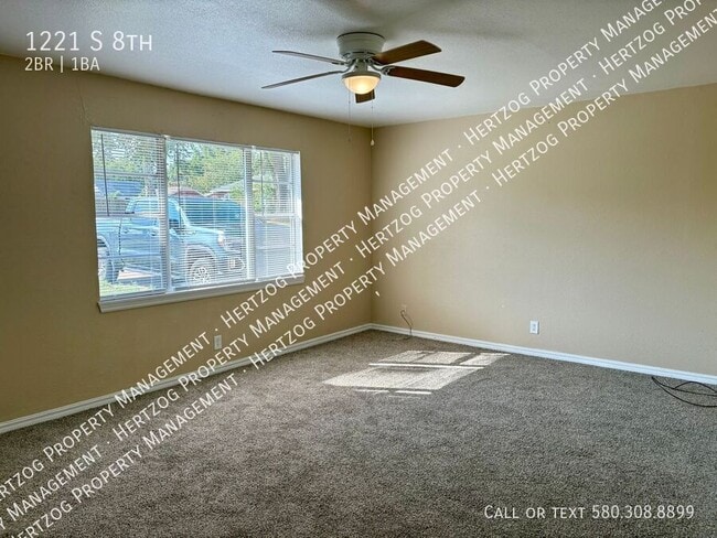 property at 1221 S 8th St