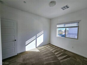 846 Star Estates Ave in North Las Vegas, NV - Building Photo - Building Photo
