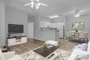 Creekside Village in Edmond, OK - Building Photo