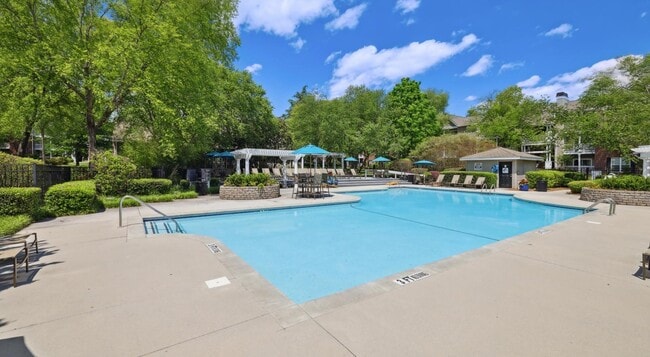 Walker's Crossing in Knoxville, TN - Building Photo - Building Photo