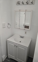 20 Innis Ave in Poughkeepsie, NY - Foto de edificio - Building Photo