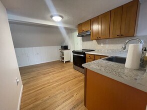 604 East St-Unit -2 in Weymouth, MA - Foto de edificio - Building Photo