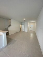10175 Trumpet Honeysuckle Wy in San Antonio, FL - Building Photo - Building Photo