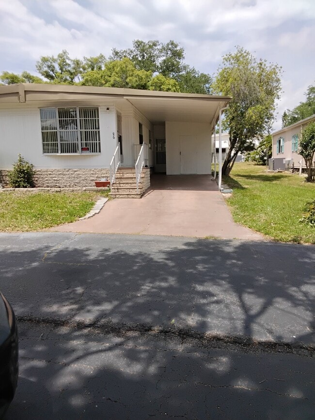 property at 86 Laurelwood Dr
