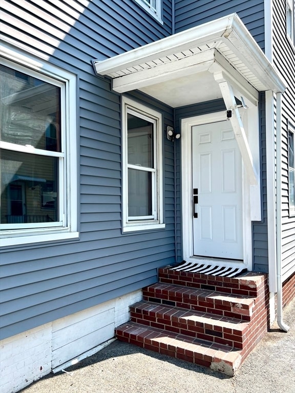 property at 8 Foster St