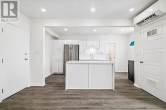 68 Peel St in Simcoe, ON - Building Photo - Building Photo