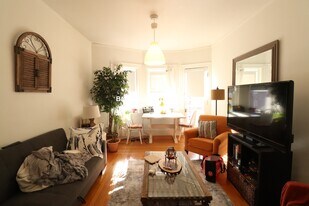 163 Summer St, Unit 36 in Somerville, MA - Building Photo