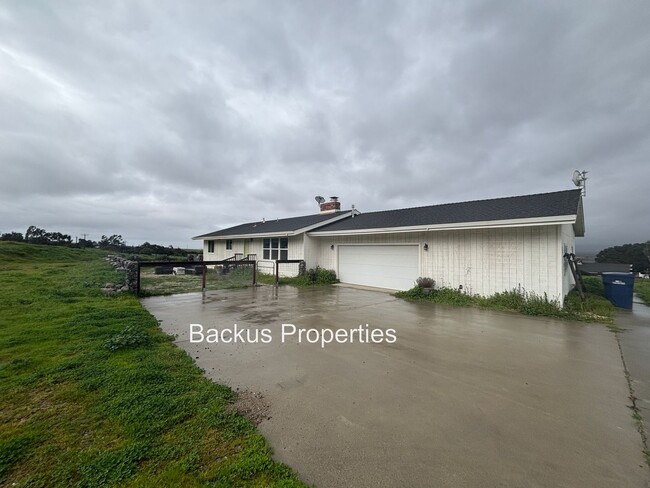 880 River Rd in Salinas, CA - Building Photo - Building Photo
