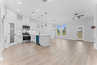 14839 Spica Ct in Willis, TX - Building Photo - Building Photo
