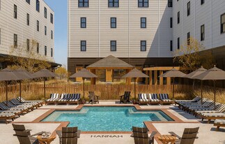 Hannah Townhomes & Lofts in East Lansing, MI - Building Photo