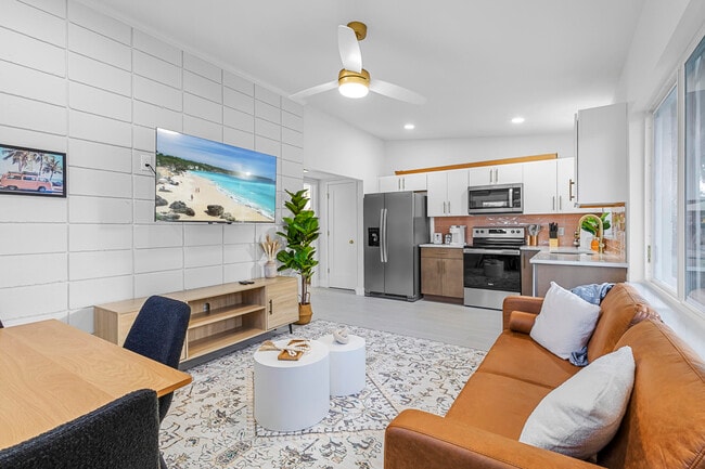 117 Pierce Ave in Cape Canaveral, FL - Building Photo - Building Photo