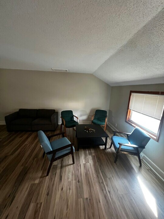 101 N Berrien St-Unit -3 in Albion, MI - Building Photo