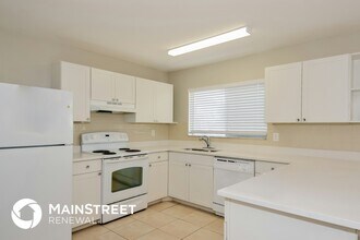 6925 Appomattox Dr in North Port, FL - Building Photo - Building Photo