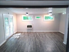 3204 Cloverhurst Dr in East Point, GA - Building Photo - Building Photo