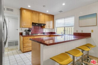 1325 26th St in Santa Monica, CA - Building Photo - Building Photo