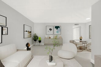 Manor Court Apartments in North Miami, FL - Foto de edificio - Building Photo