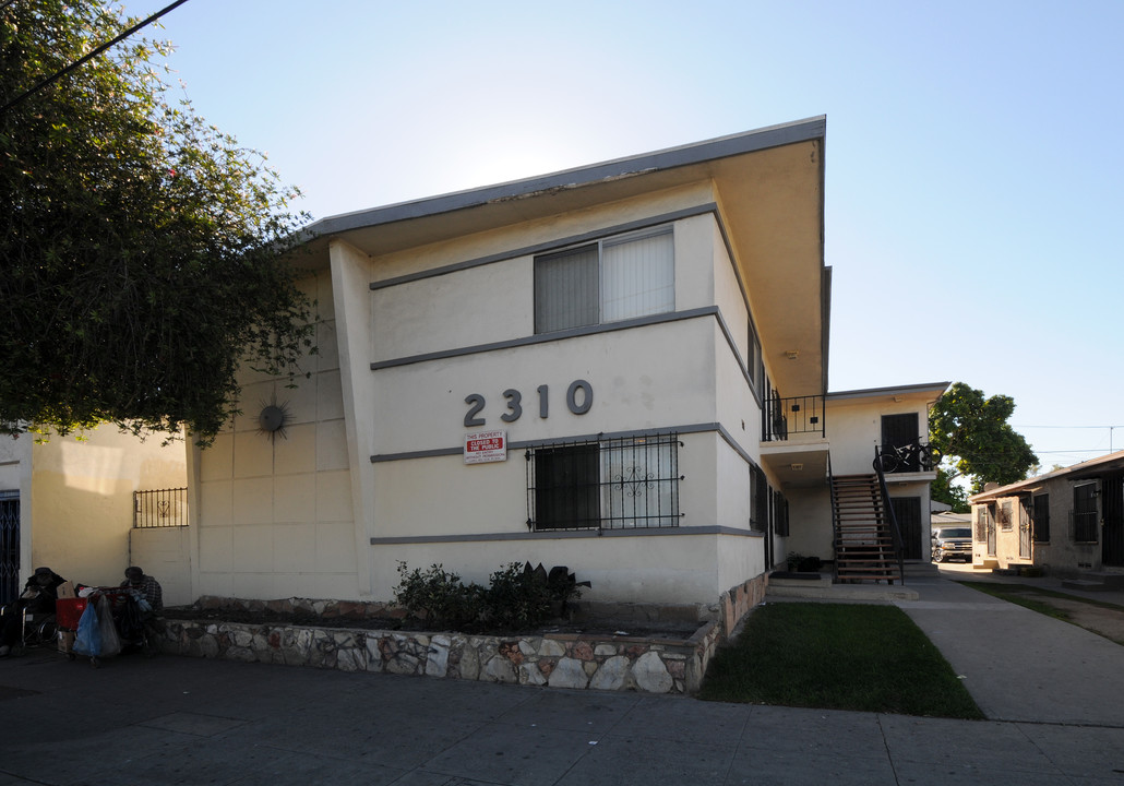 2310 W Slauson Ave in Los Angeles, CA - Building Photo