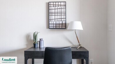 825 Usener St in Houston, TX - Building Photo - Building Photo