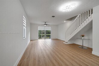 2267 Cordoba Bend in Weston, FL - Building Photo - Building Photo