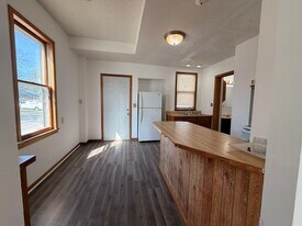 2102 2nd Ave N in Fort Dodge, IA - Building Photo