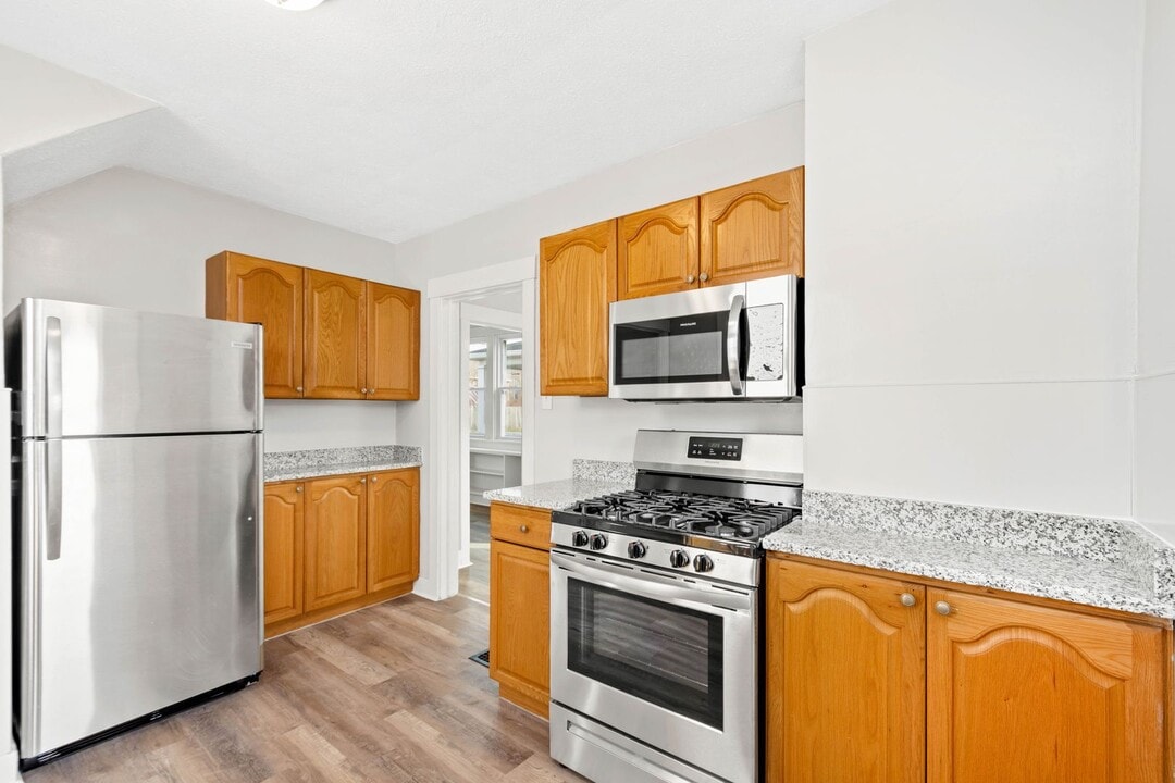 1627 Merchant St in Ambridge, PA - Building Photo