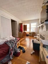 200 Commonwealth Ave, Unit 1 in Chestnut Hill, MA - Foto de edificio - Building Photo