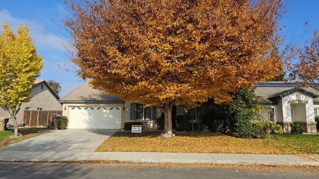 10310 Starlight Peak Dr in Bakersfield, CA - Building Photo - Building Photo