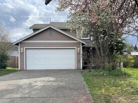 18018 37th Ave Ct E in Tacoma, WA - Building Photo