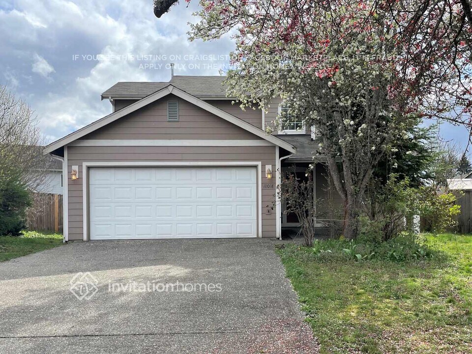 18018 37th Ave Ct E in Tacoma, WA - Building Photo