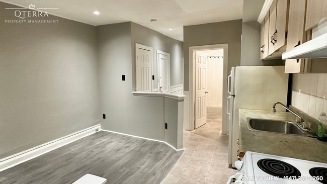 1538 Queen St W in Toronto, ON - Building Photo - Building Photo