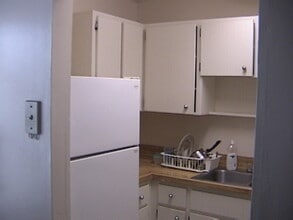 914 SW 8th Ave, Unit # 23 in Gainesville, FL - Building Photo - Building Photo