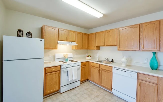 The Meadows of Reisterstown II in Reisterstown, MD - Building Photo - Building Photo