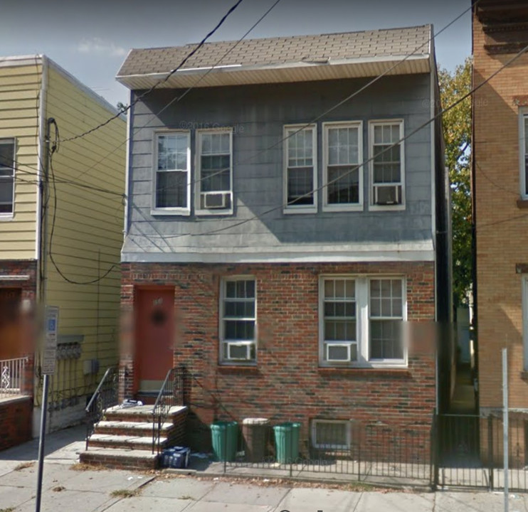 151 Nelson Ave in Jersey City, NJ - Foto de edificio