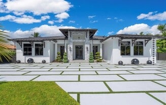 250 NW 129th Ave in Miami, FL - Building Photo