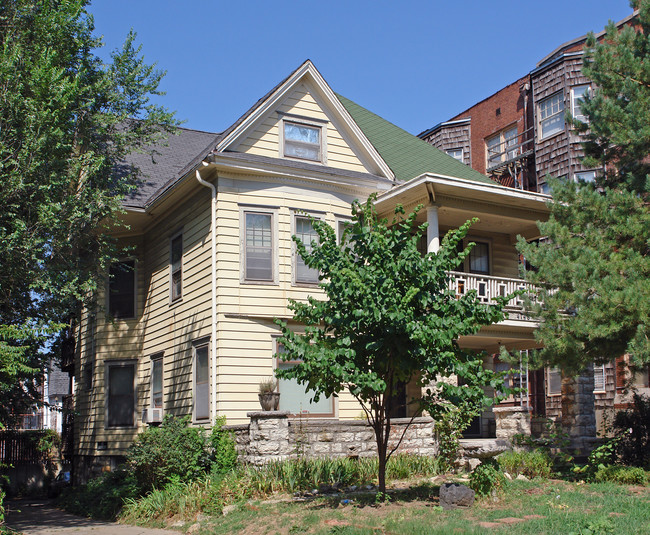 4148 Warwick Blvd in Kansas City, MO - Foto de edificio - Building Photo