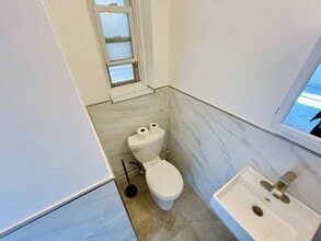 1080 Rhinelander Ave in Bronx, NY - Building Photo - Building Photo