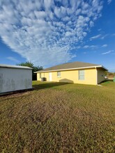 8016 Olive Cir in La Belle, FL - Building Photo - Building Photo