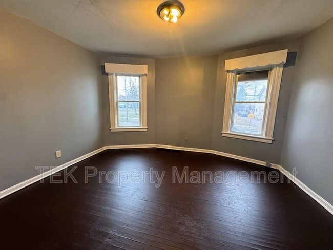 5 Lorimer St in Rochester, NY - Building Photo - Building Photo