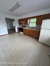 622 Terrace St in Dunmore, PA - Building Photo - Building Photo