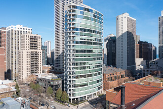 Luxury unit spectacular view in Chicago, IL - Foto de edificio - Building Photo